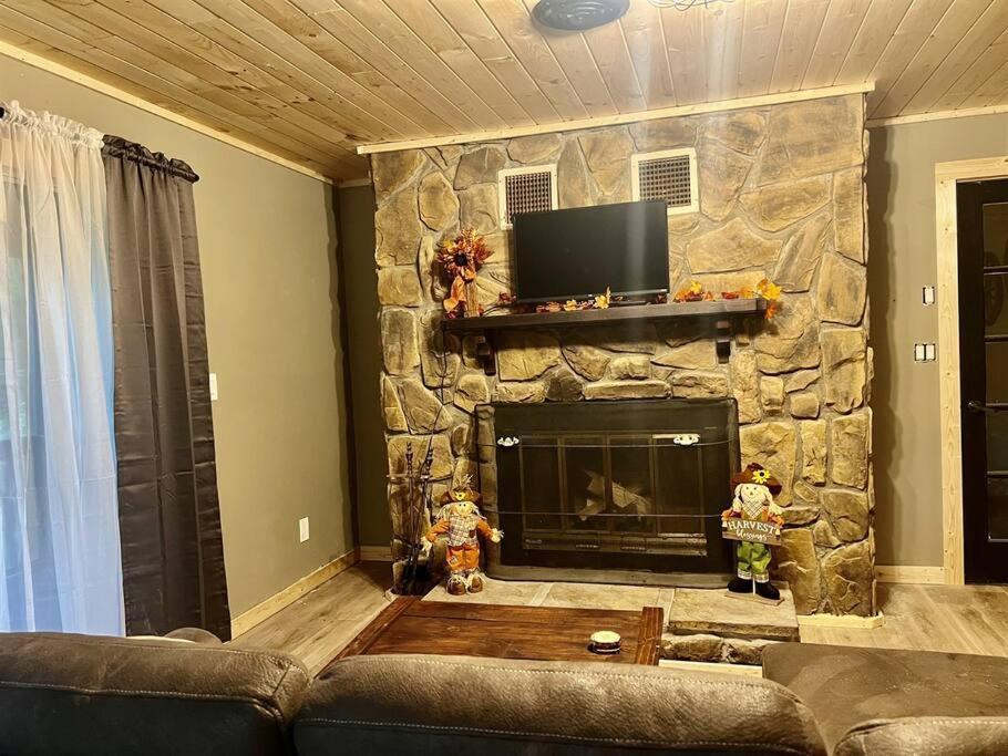 Moonshine Manor-Pets Ok-W/D-Pool Table-Arcade-Hot Tub Βίλα Gatlinburg Εξωτερικό φωτογραφία
